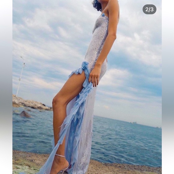 Helsa Nova Gown - Picture 9 of 15